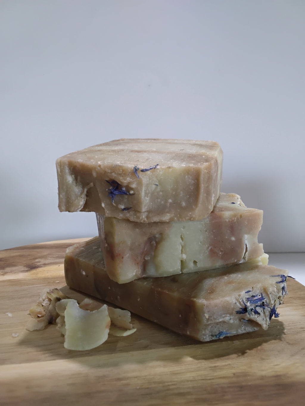 Viola Nera & Zafferano 4.5 Cold Processed Bar Soap oz
