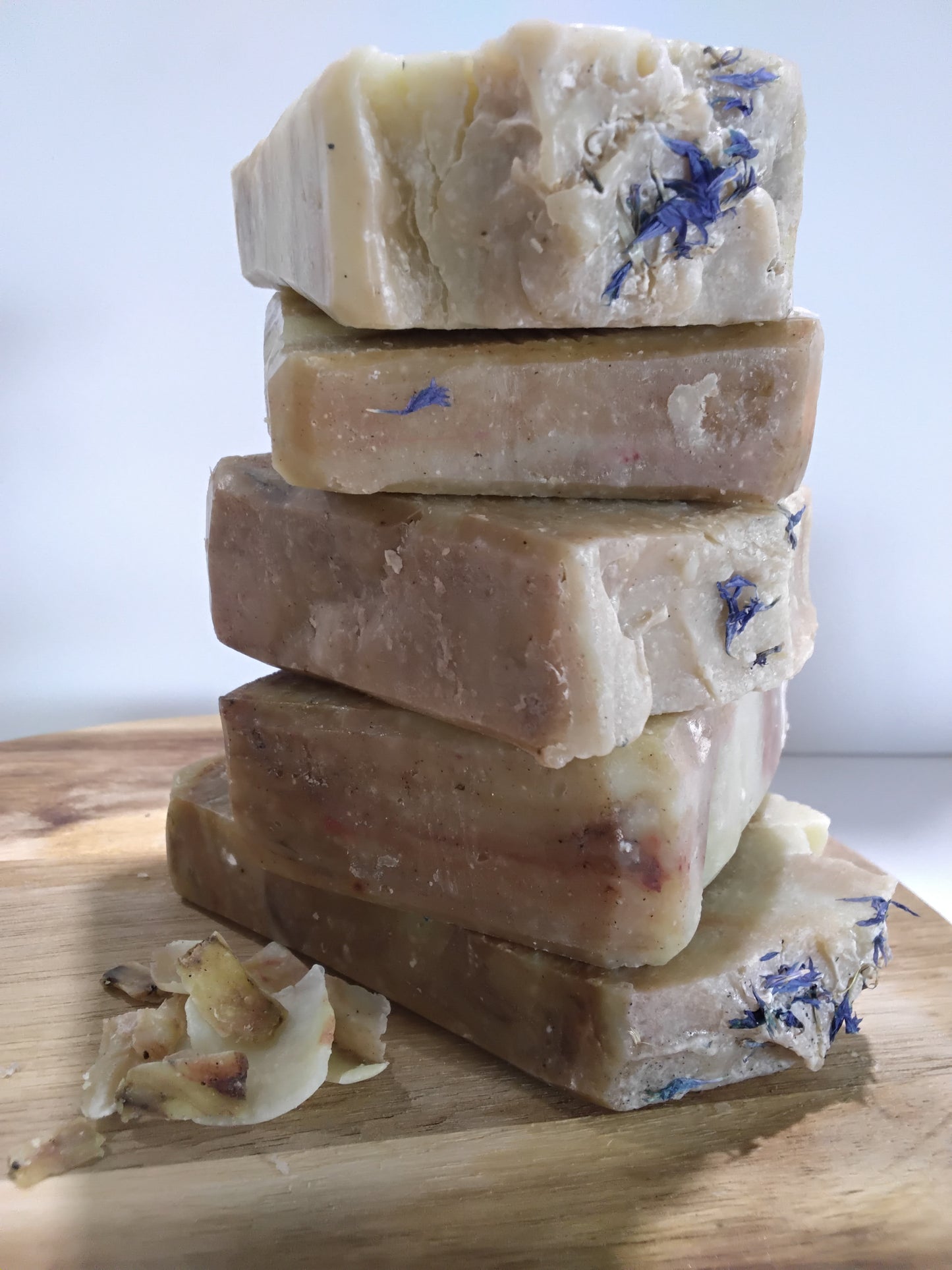 Viola Nera & Zafferano 4.5 Cold Processed Bar Soap oz - Paradiso Candle And Soap Co