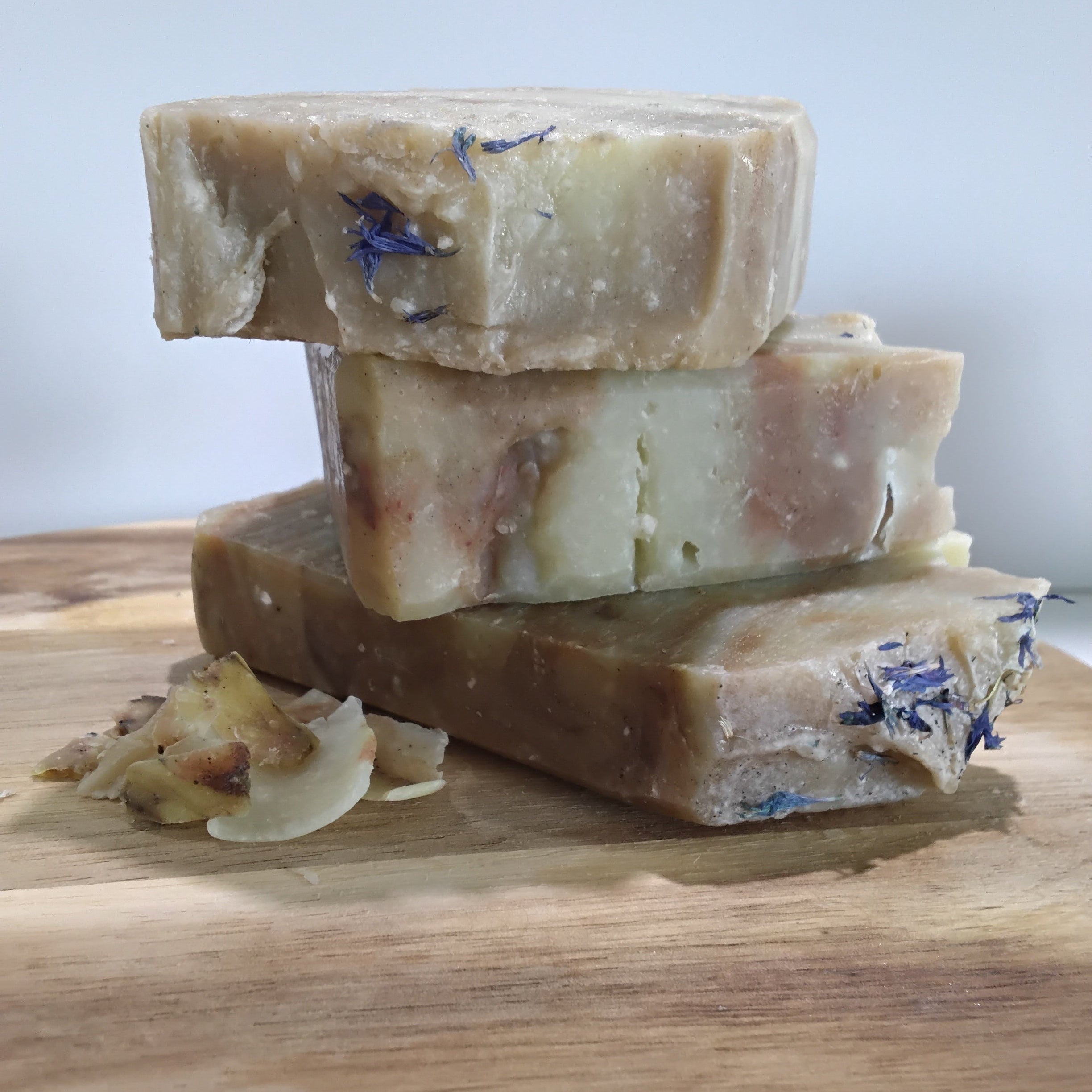 Viola Nera & Zafferano 6 oz Cold Processed Bar Soap 6 oz