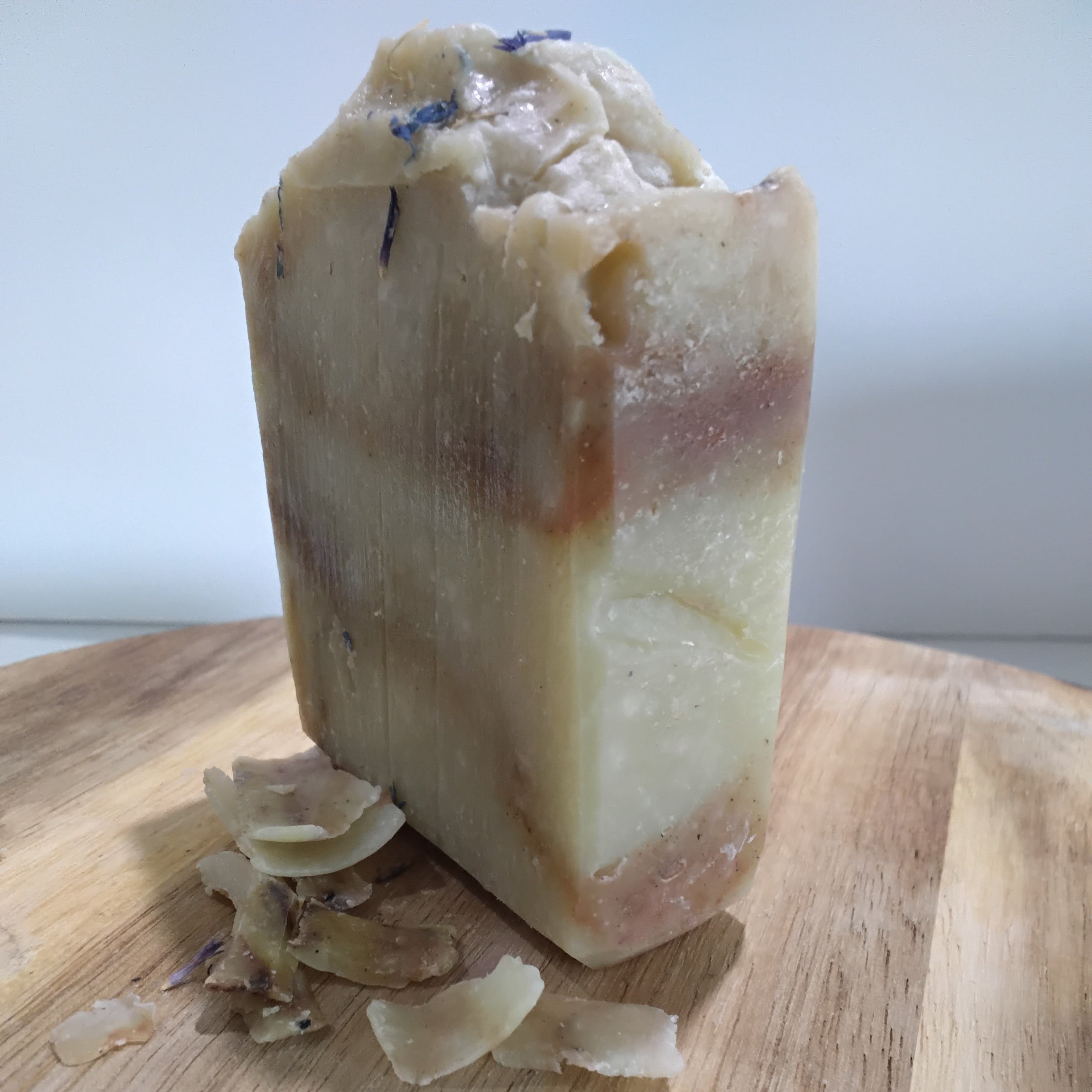 Viola Nera & Zafferano 6 oz Cold Processed Bar Soap 6 oz
