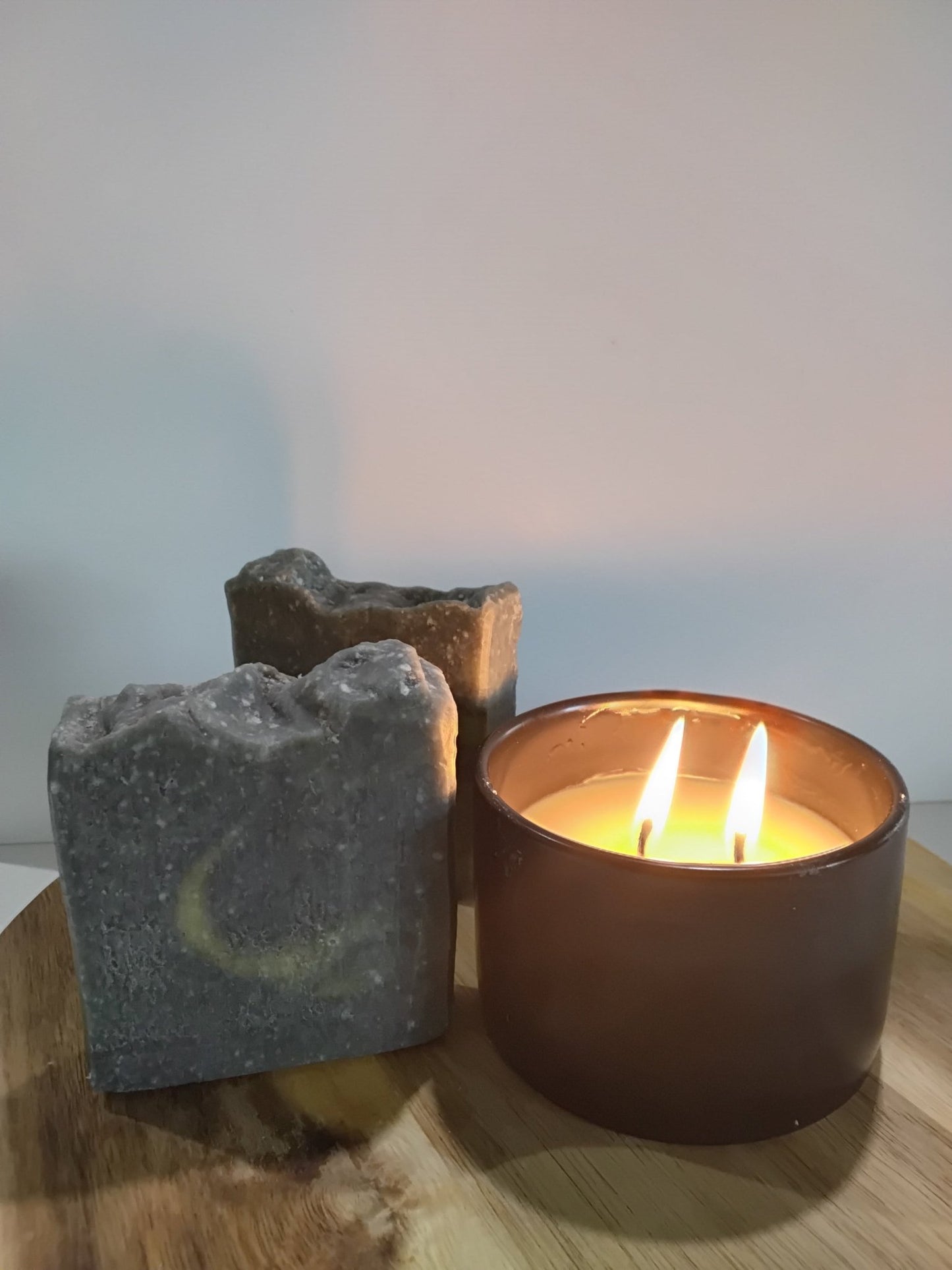 Carbone e Albero del Tè 4.5 oz Cold Processed Bar Soap - Paradiso Candle And Soap Co