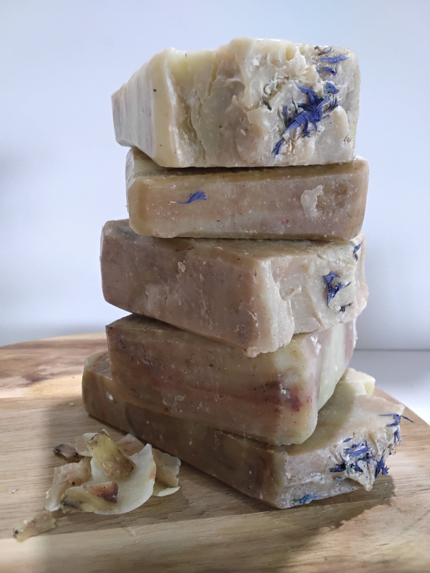 Viola Nera & Zafferano 4.5 Cold Processed Bar Soap oz - Paradiso Candle And Soap Co